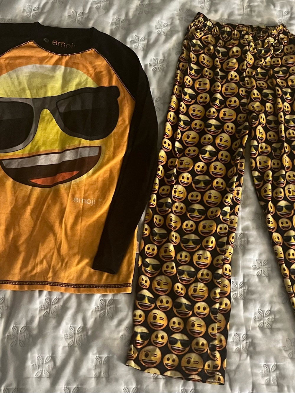 emoji® Kids Yellow & Black Emoji Face Pajama Set